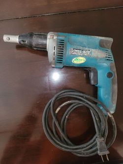 Makita drywall screw gun