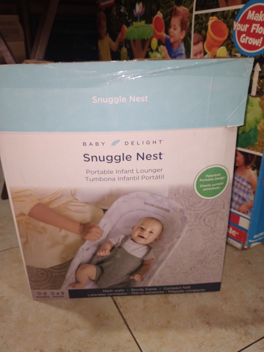 Snuggle Nest Portable Infant Lounger 