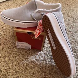 Vans COZY HUG CLASSIC SLIP-ON SHOE Size 8.5