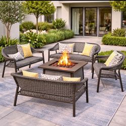 Brand new  patio  set