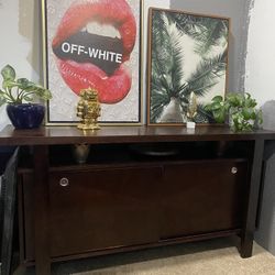 Buffet/Entertainment Center