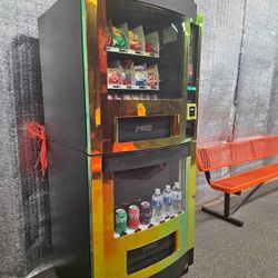 Combo Vend Machine (Drinks And Snacks )