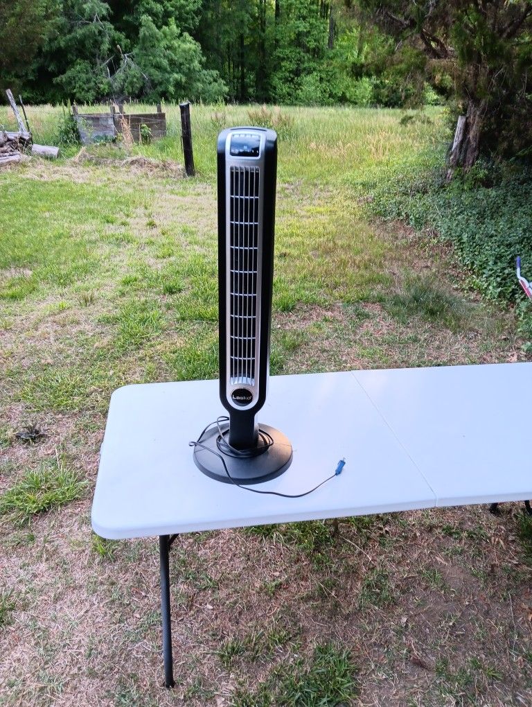 Lasco oscillating three speed TOWER FAN
