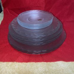 Set Of 16 Arcoroc Tempered Glass Plates (Sizes In Description)