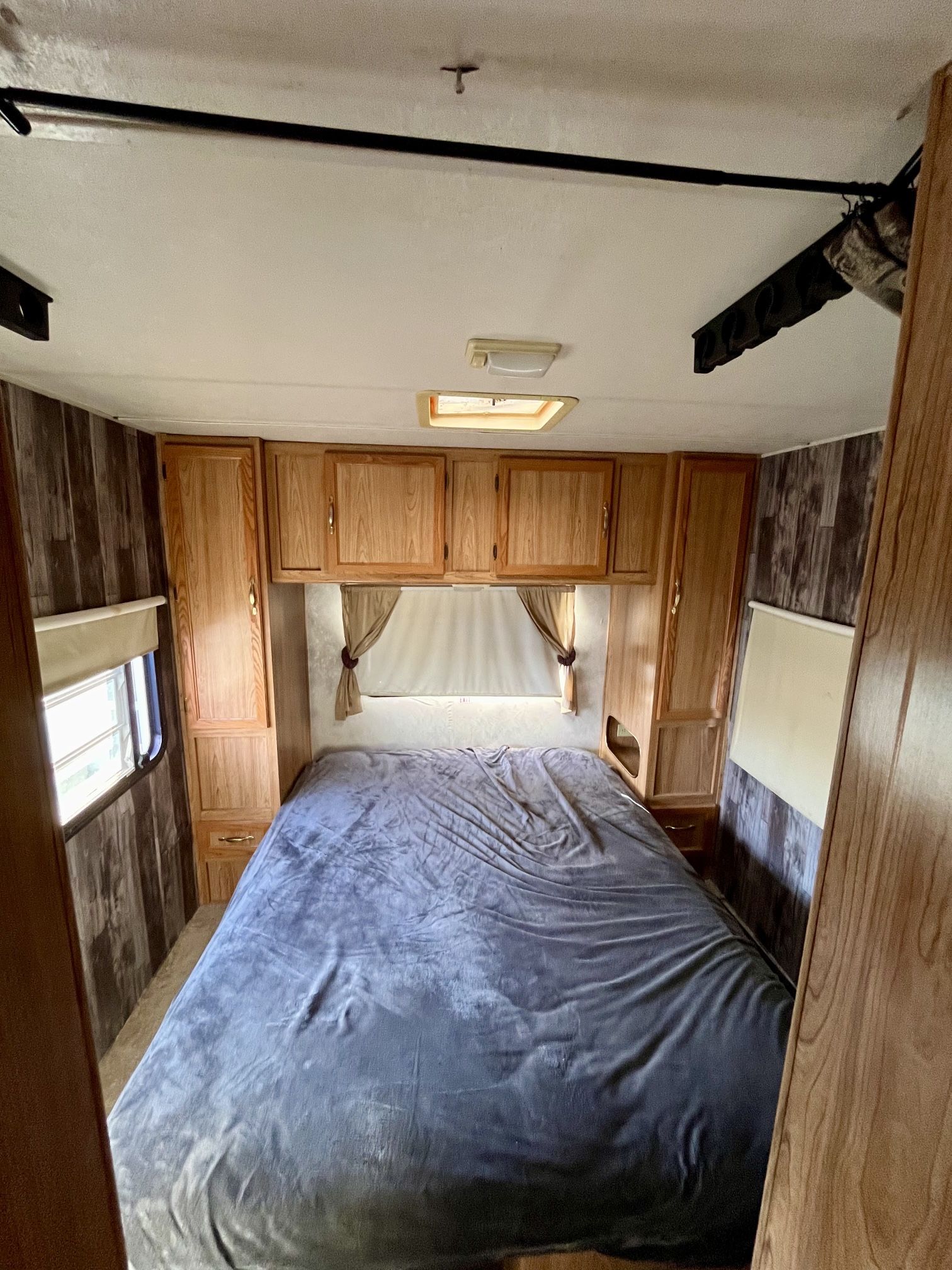 1996 Ford F350 Catalina Coachmen RV for Sale in Phoenix, AZ - OfferUp