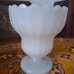 Vintage E.O Brody Co  Milk Glass 
