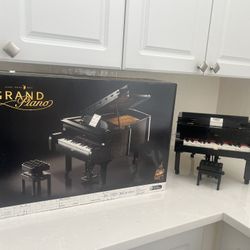 Lego Piano 