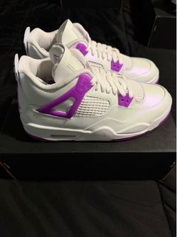Jordan 4 Hyper violet size 6.5y