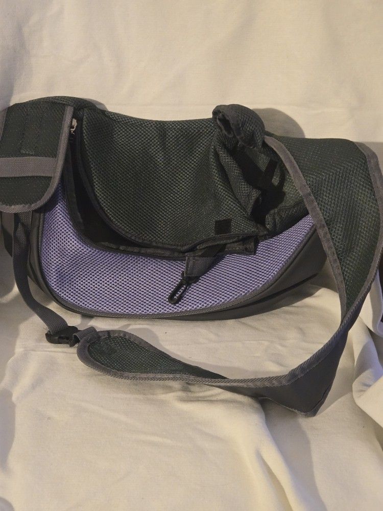 Dog / Cat Travel Pouch