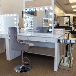 Vanity With Chair