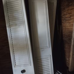 4 Metal Close Doors 