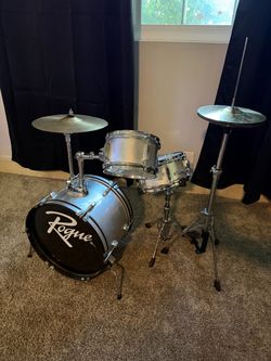 Kids drum set