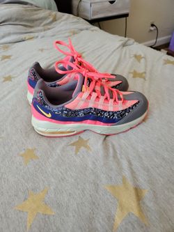 Girls Sz 3 Nikes