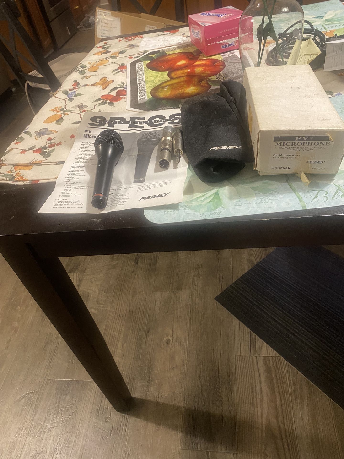 Microphone with cable