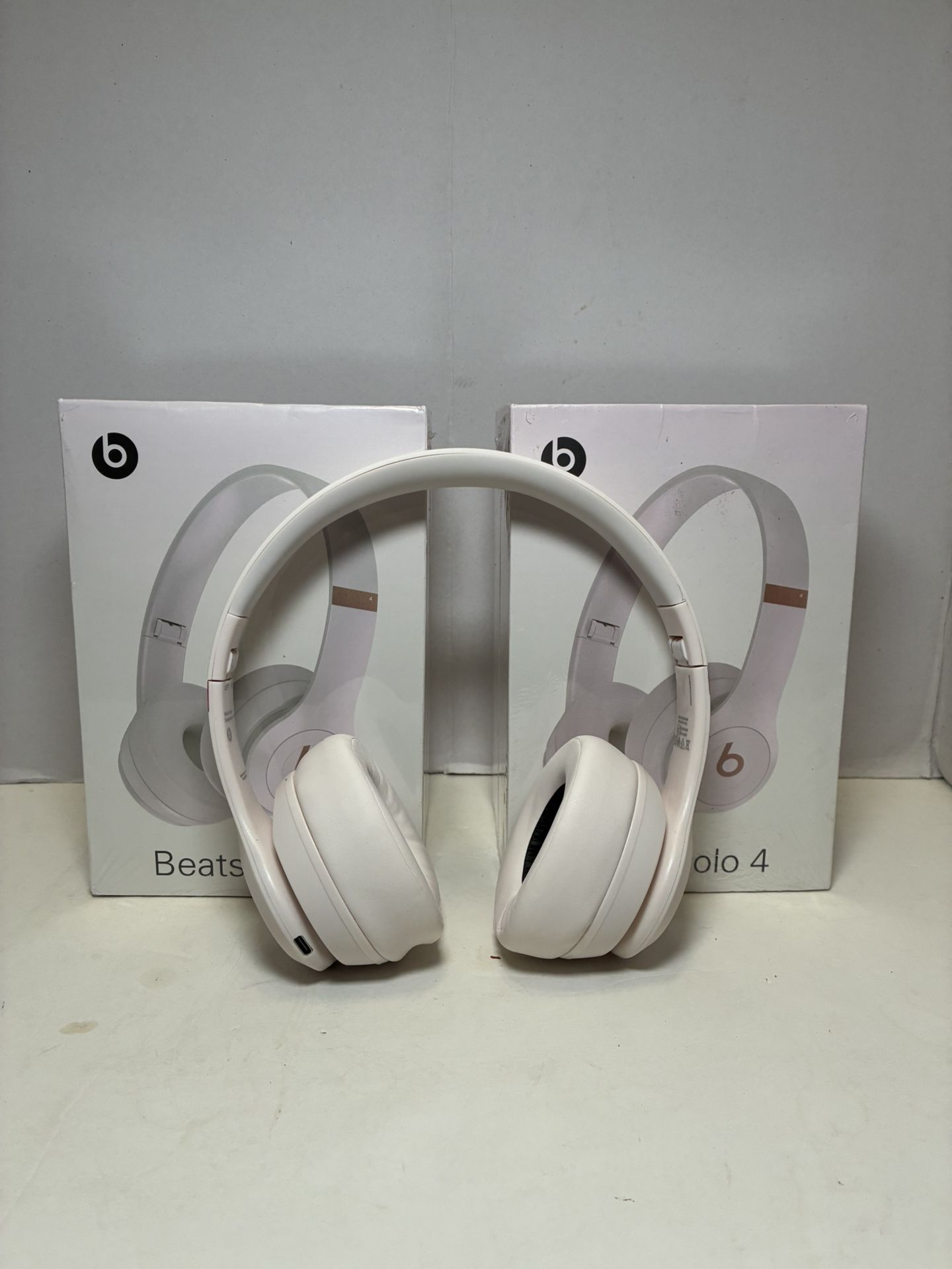 Beats Solo 4