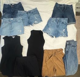 $65 Women’s clothes bundle $65 for all items