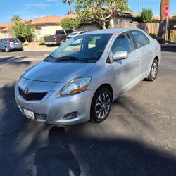 20011 Toyota Yaris