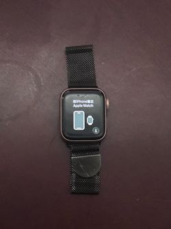 Apple Watch Series 6, 40mm, wristband and charger included