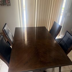 Dinning table