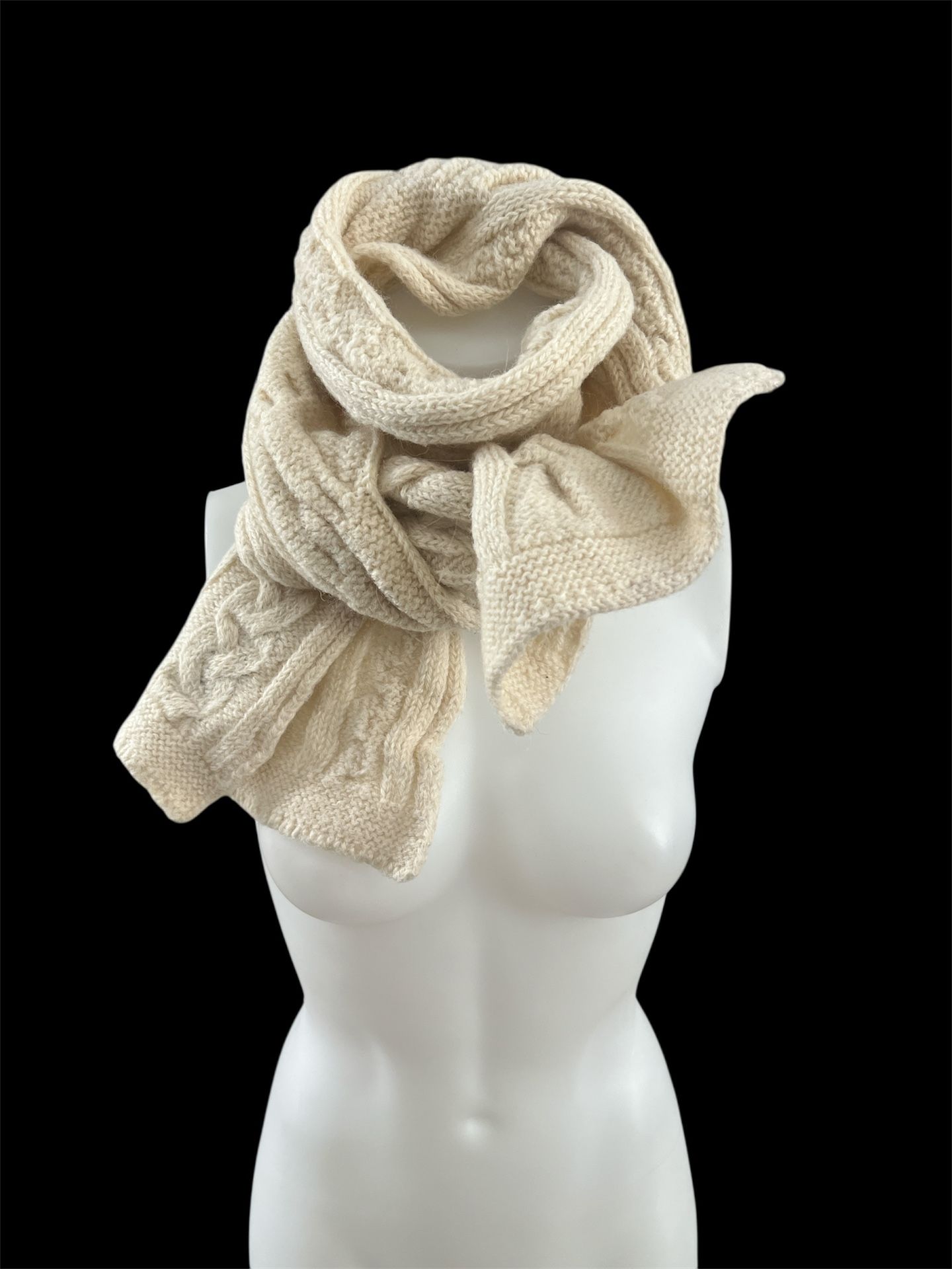 Aran Crafts Irish Cable Knitted Heavyweight Cold Weather 100% Merino Wool scarf