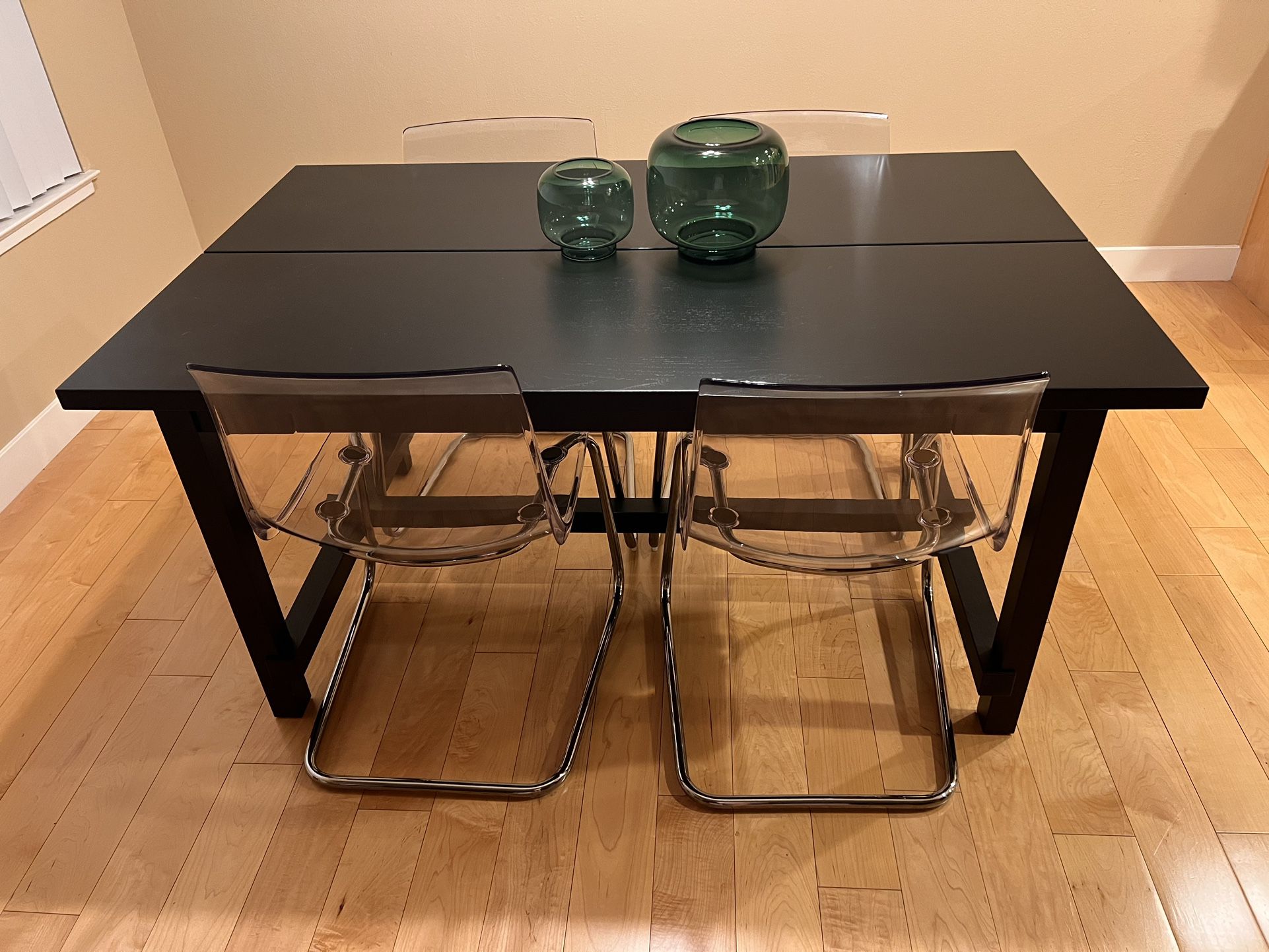 Extendable Black Wood Table And 4 Clear Chairs