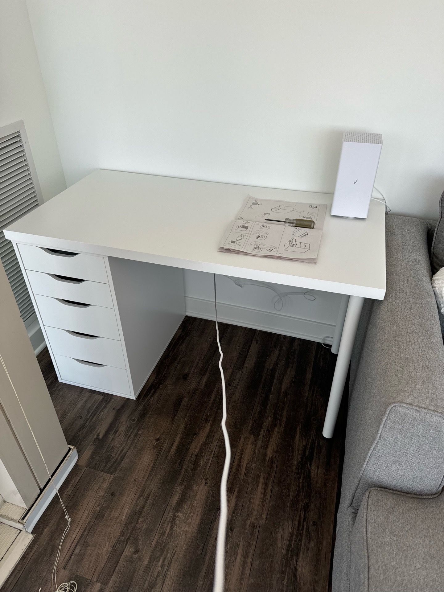 Ikea LAGKAPTEN / ALEX Desk