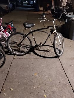 Schwinn cruiser six speed  bicycle beach cruiser 26 in wheelset 