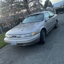 1995 Ford Taurus