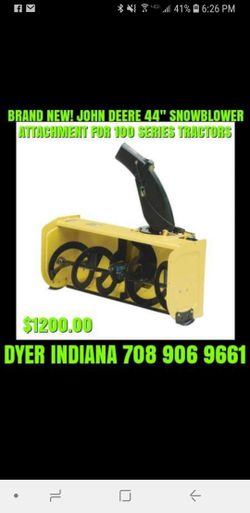 Brand new JOHN DEERE 44" snowblower attachment for 100 series tractor