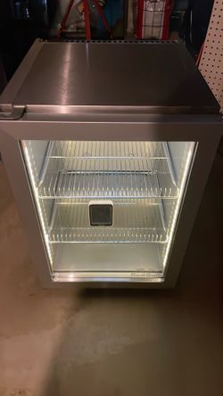 Red Bull Minifridge