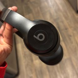 Beats Solo 4 Bluetooth Wireless 