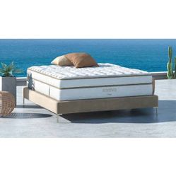 Saatva Mattress.    Saatva Classic 11.5 CAL-KING SIZE Mattress FIRM