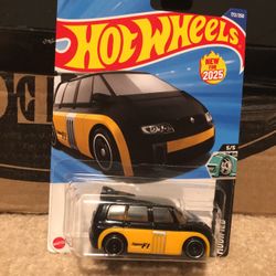 Renault Espace  F1 Hot Wheels. (( New))
