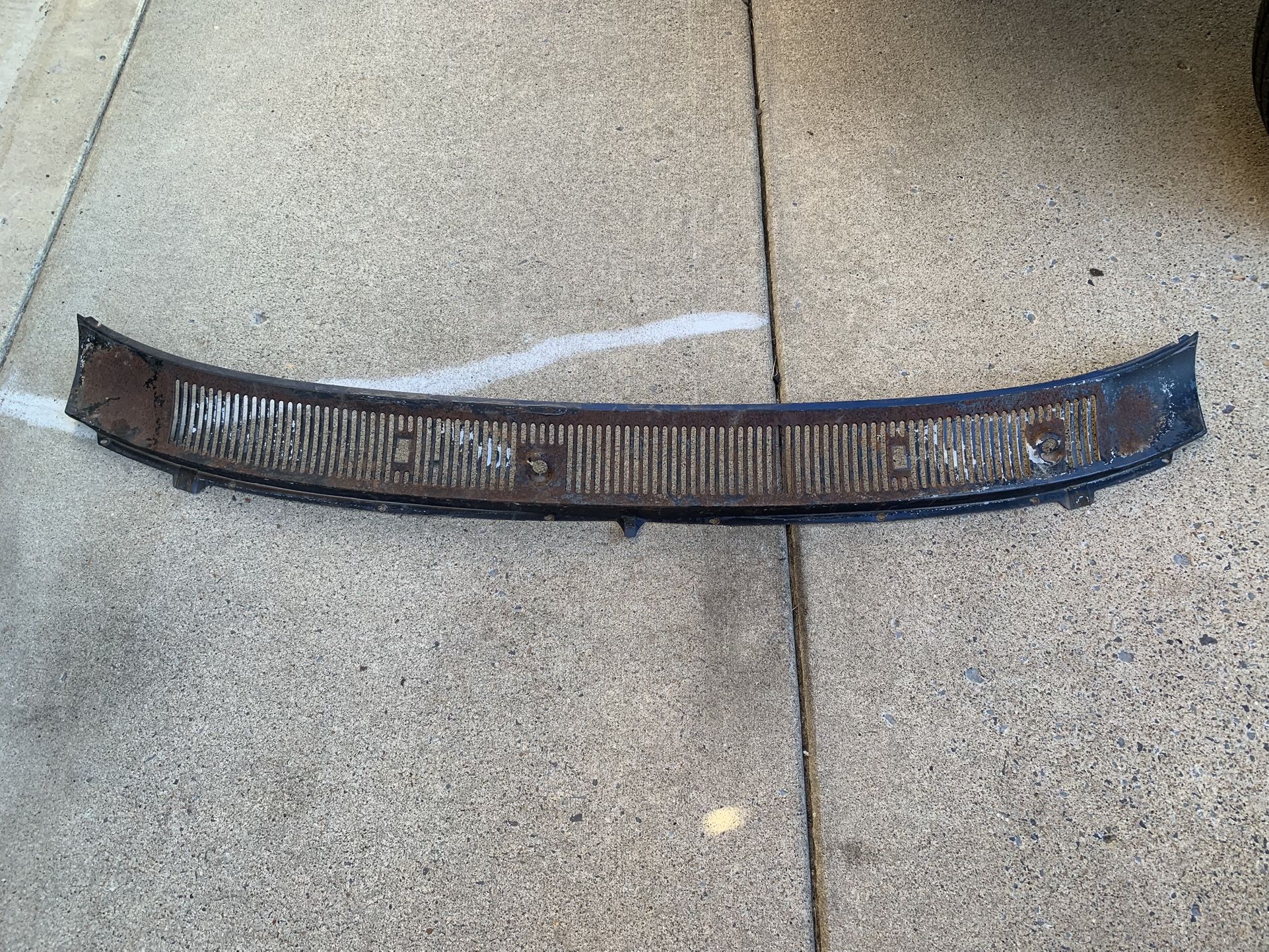 Ram Windshield Wiper Grille Cowl Panel