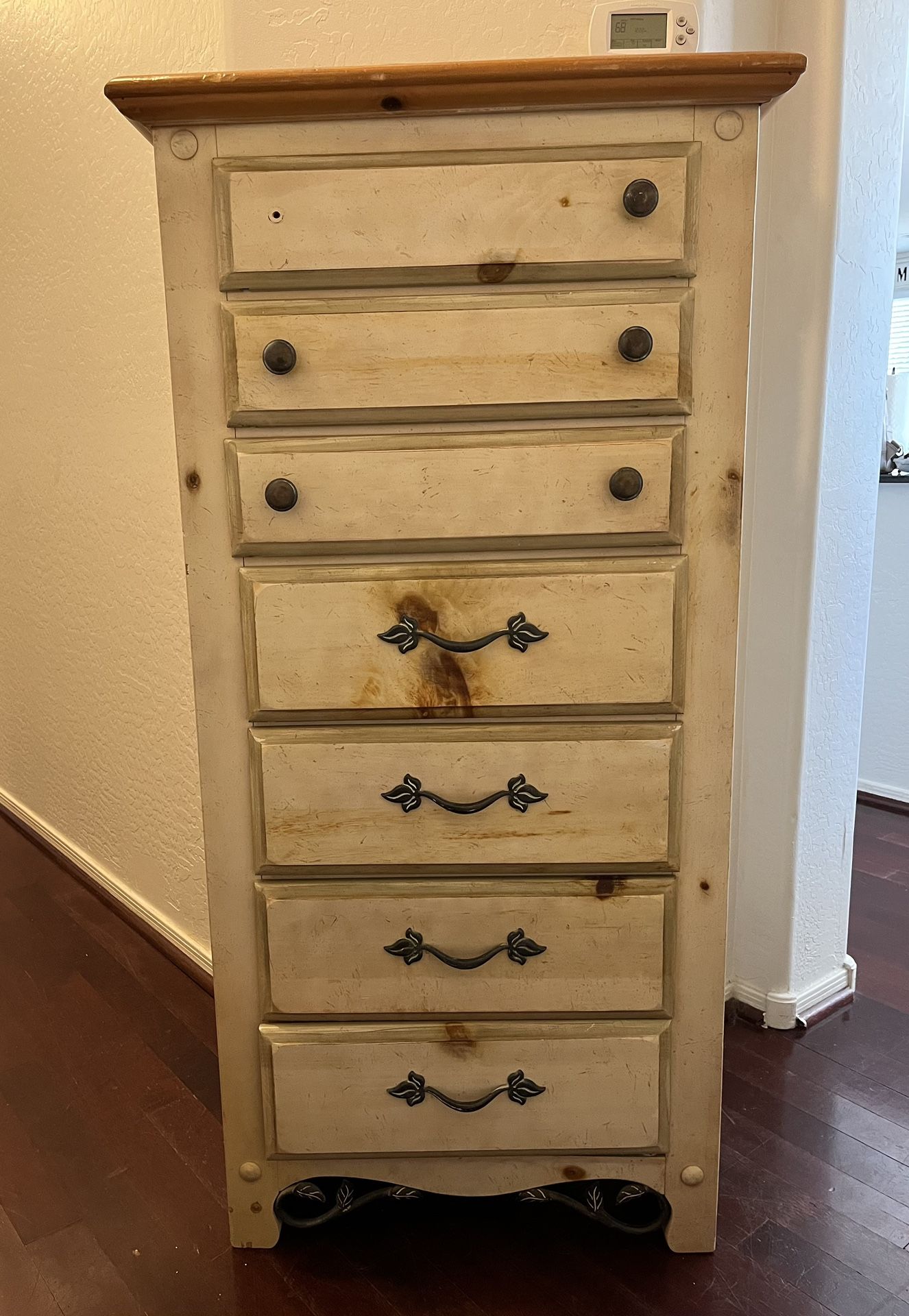 7 Drawer Tall Dresser for Sale in Gilbert, AZ OfferUp