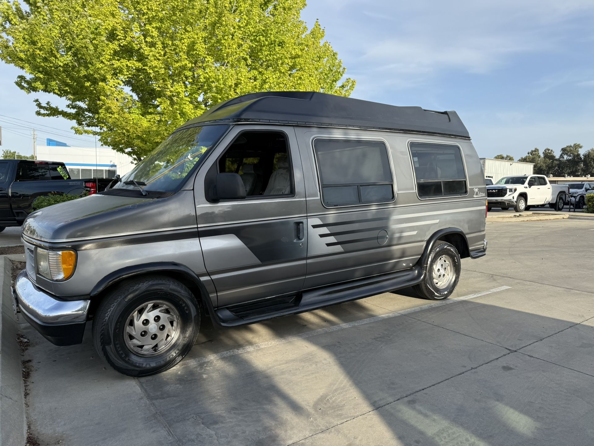 Camper Van