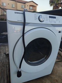 Samsung electric dryer (3 or 4 prong plug 240V)