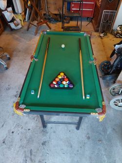 Mini Pool Table