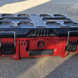 MILWAUKEE PACKOUT TOOLBOX 