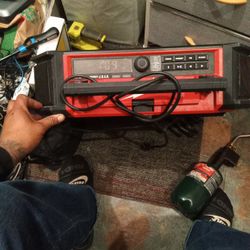 Milwaukee Big Radio And Charger