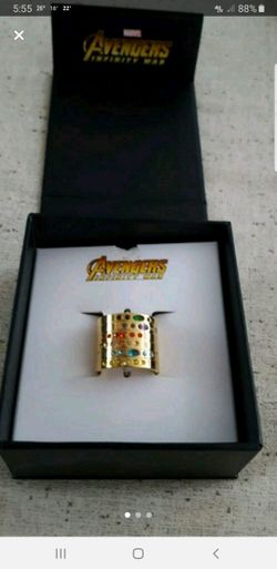 Ring and necklace avengers infinity