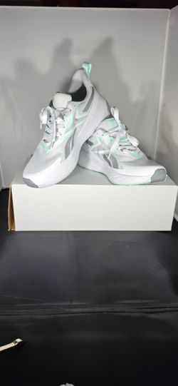 Brand new women shoes
