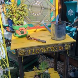 GARDEN PLANTING TABLE