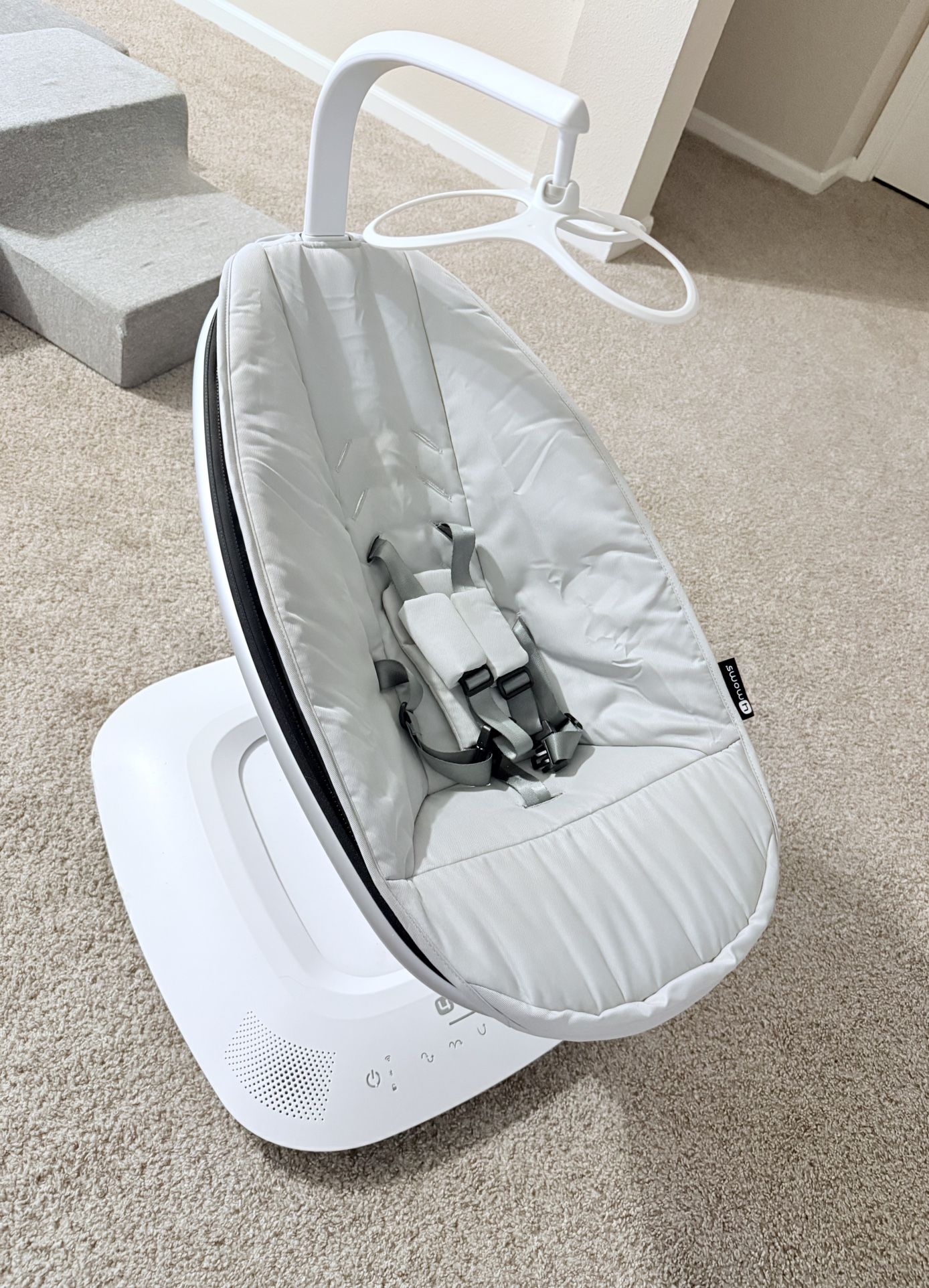 4Moms MaMaRoo Baby Swing - Gray