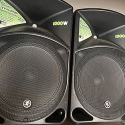 Mackie Thump 15 1000W Pair $500 Active Speakers