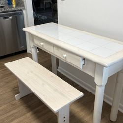 Farmhouse Table With Bench
