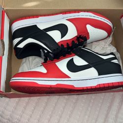 Chicago Bulls Nike Dunk Low 