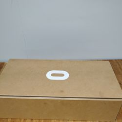 Slightly Used Oculus Quest 2