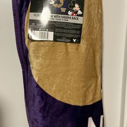 Disney Mickey Mouse University of Washington Cloud Throw Blanket with Sherpa Back NWT
