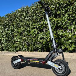 E-Scooter Top Of The Line 38MPH